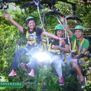 The wackiest and the happiest face goes to...ME!!!! So happy and excited riding on ths cable chairs hahaha